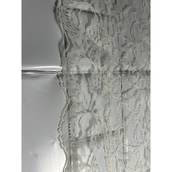 70” X 92” French Lace Tablecloth With Scalloped Edges White - Picture 3 of 7
